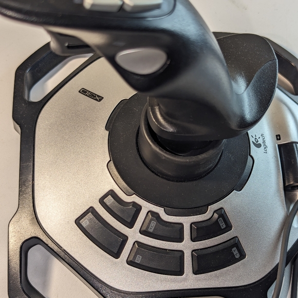 Logitech Extreme 3D Pro X3D Joystick Flightstick PC Controller - Wingman Attack - Picture 4 of 7